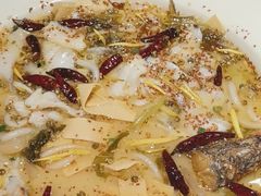 -渔语鱼酸菜鱼新川菜(来福士店)