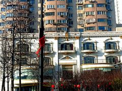 -王朝大酒店徐汇店-地面停车场