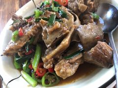 南雄燜鵝-始兴县农家小院餐馆