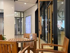 -星巴克臻选(莘庄仲盛店)