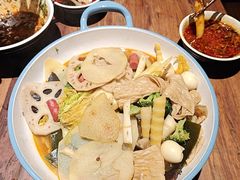 -万记麻辣烫国展总店