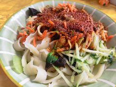 -天天向上素食餐厅(五台山店)