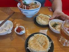 -小椒羊.羊肉粉 龙虾 羊肉串(新地旗舰店)
