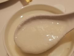 鲜磨杏仁茶-利苑酒家(合景国际金融广场店)