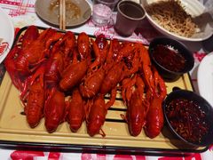 -肥肥虾庄·金牌油焖大虾(杨园滨江时代walk店)