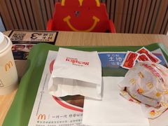-麦当劳(百联西郊购物中心店)
