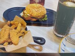 -必胜客(绿地新都会店)