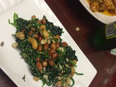 果仁菠菜-金牌餐厅·天津菜·八珍豆腐·老爆三(瓷房子店)