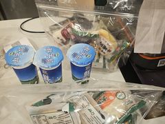 -光明牛奶棚(南泉店)