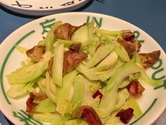 -一坐一忘云南菜(嘉里中心店)