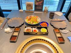 -铭牛烧肉·和牛海鲜自助(高新月牙湖店)