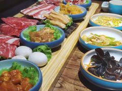 -明洞阿姨·韩式酱蟹烤肉·创意料理(三元桥店)