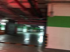 -万象城-停车场