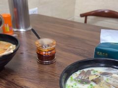 -津津老鸭粉丝馆(正东路店)