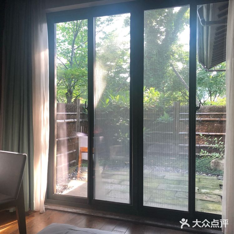拈花客栈推荐住棒喝