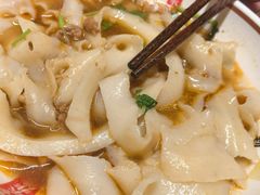 -顺溜·手工刀削面·黑金店(铜锣湾店)