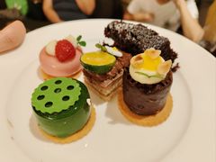 -圣丰索菲特·2 On 988 Café 自助餐厅