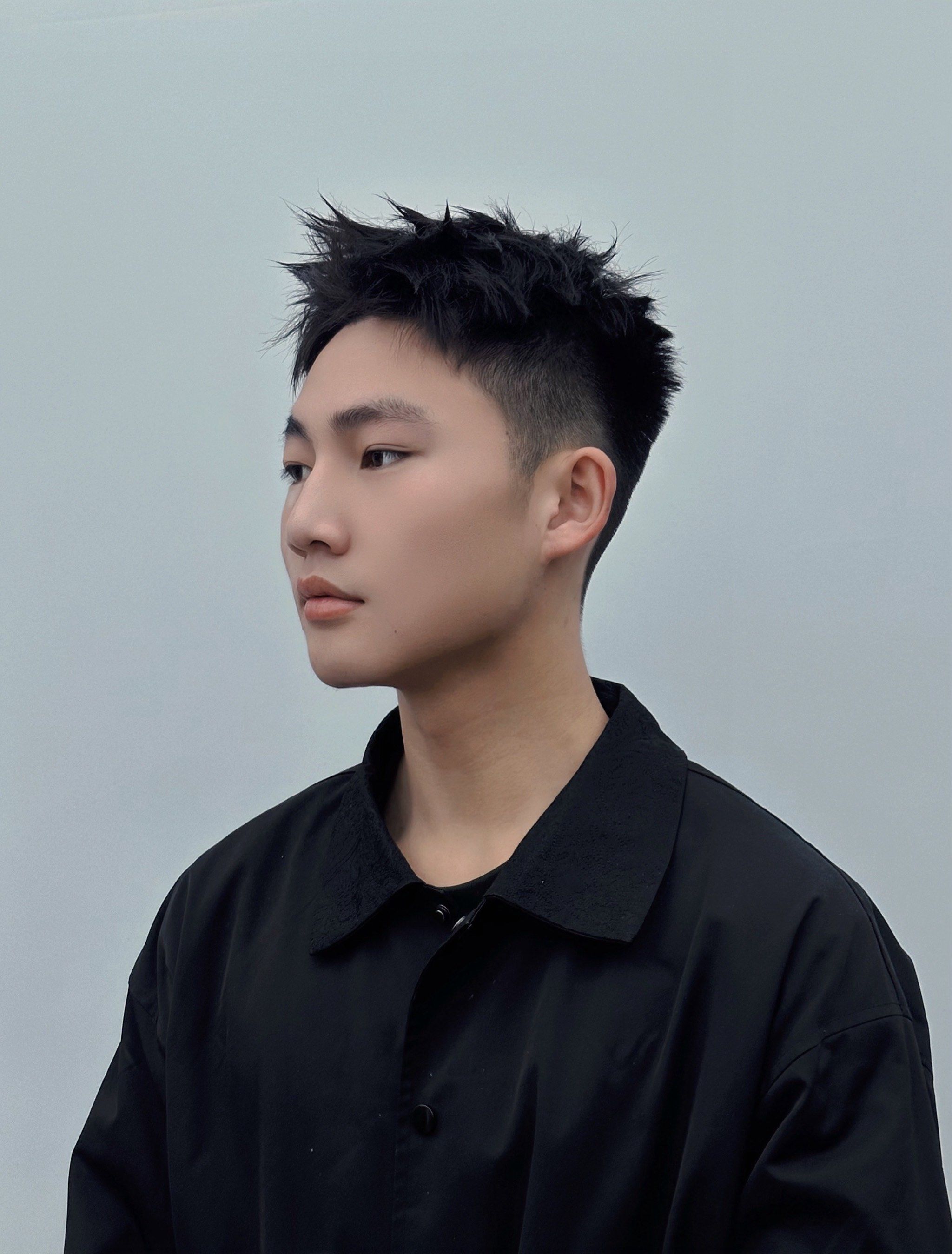 凌乱前刺男生都可以尝试的短发阳光清爽凌乱前刺干净清爽的短发发型