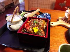 活鳗鱼与茶泡饭-鳗鱼家·深夜食堂(军博店)