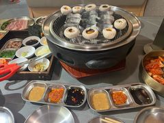 -围炉肉舍•炭烤活鳗•丹东海鲜烤肉(步行街店)