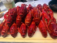-肥肥虾庄·金牌油焖大虾(汉街SKP店)