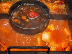 -老牌坊云南鱼豆花火锅(哈西万达店)