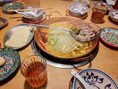 -洱火云南酸菜牛肉火锅(石景山当代商城店)