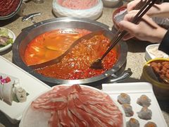 -茅草房·河畔园林火锅