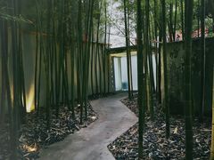 -穹六人间 people 6(岳阳路店)