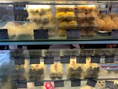 -白玉兰食品甜凤店(合生汇店)