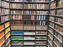 -钟书阁(群光广场店)