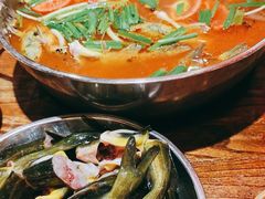 -亮欢寨酸汤鱼(沙冲路店)