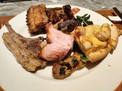 -松咖啡自助餐厅·松北香格里拉