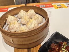 -馋三尺蟹粉小笼(人民广场店)