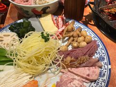 -周小明火锅(黑金冠社区店)