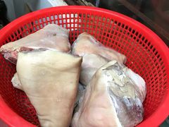 原料&nbsp;腌制好的蹄膀-洞天食府(北大街店)