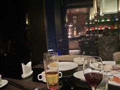 -唐拉雅秀酒店-西锦汇空中BBQ·思创餐厅