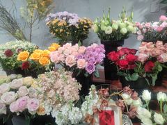 -何兮花店·气球派对鲜花店(马桥银春路万科城店)