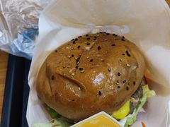 -牛约堡·手作牛肉汉堡(长宁店)
