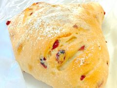 招牌三角芝士面包-Juicy Bakery(大学路店)