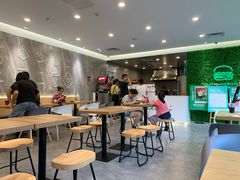 用餐区-龙治汉堡(中华城店)