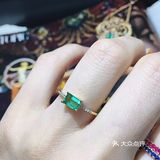 方形祖母绿戒指