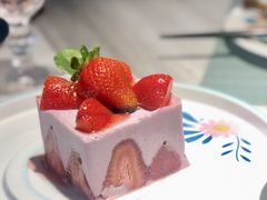 草莓外交官-蜜桃花开·中西融合菜E&W(南长街店)