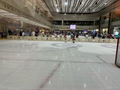 -冰堡国际溜冰场(观澜湖新城MHMALL店)