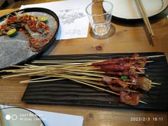 -临界音乐酒馆·小龙虾·江湖菜(华熙LIVE·鱼洞店)