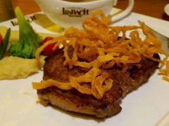 -LENBACH兰巴赫西餐啤酒坊(大连星海广场店)