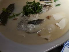 -卢大鲜鱼头捞饭(美利广场店)