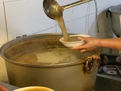 -罗卜李包子羊肉汤