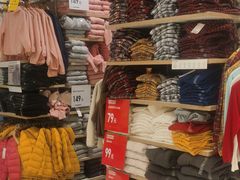 -优衣库(上海金桥国际商业广场店)