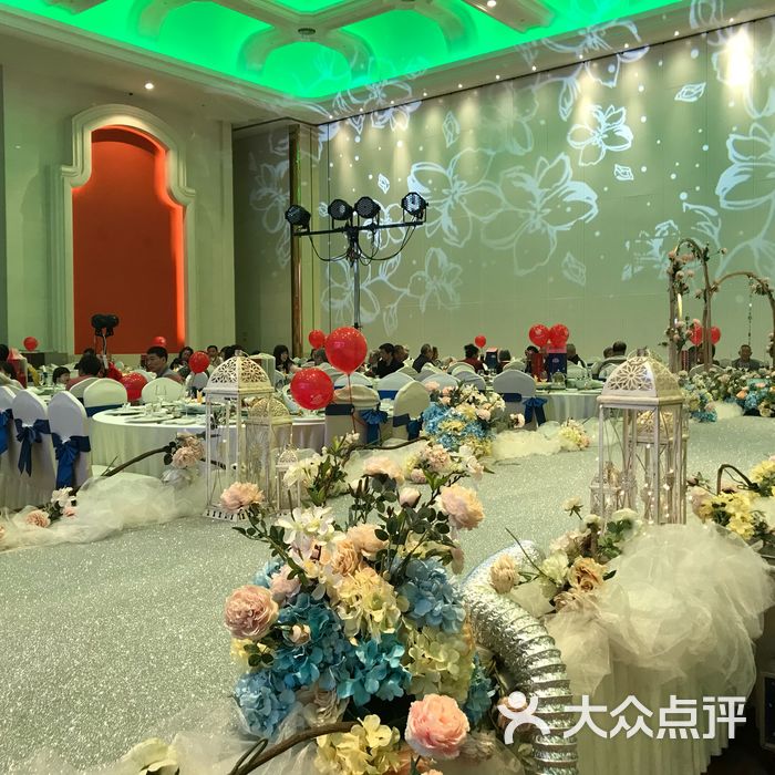 白金汉爵大酒店婚宴图片